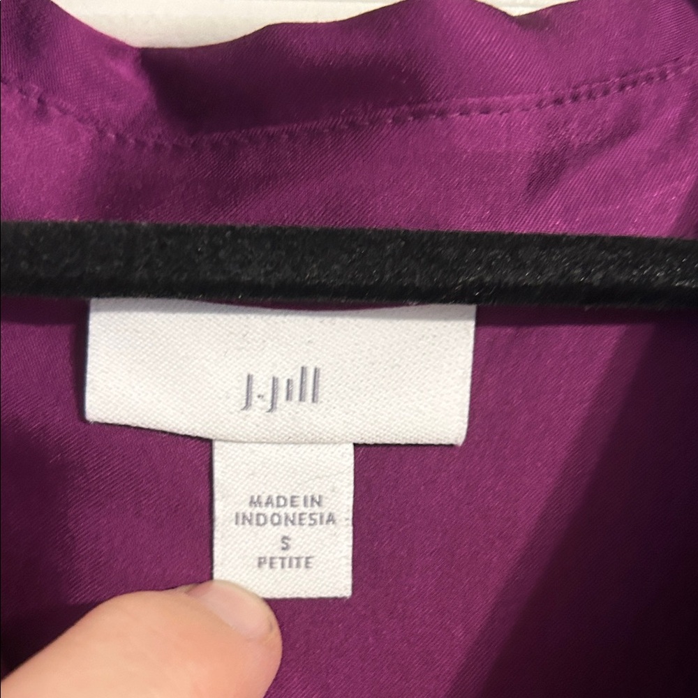 J Jill Womens Small Petite Satin Button Up Shirt Sugarbeet Magenta Blouse Top - Picture 3 of 7